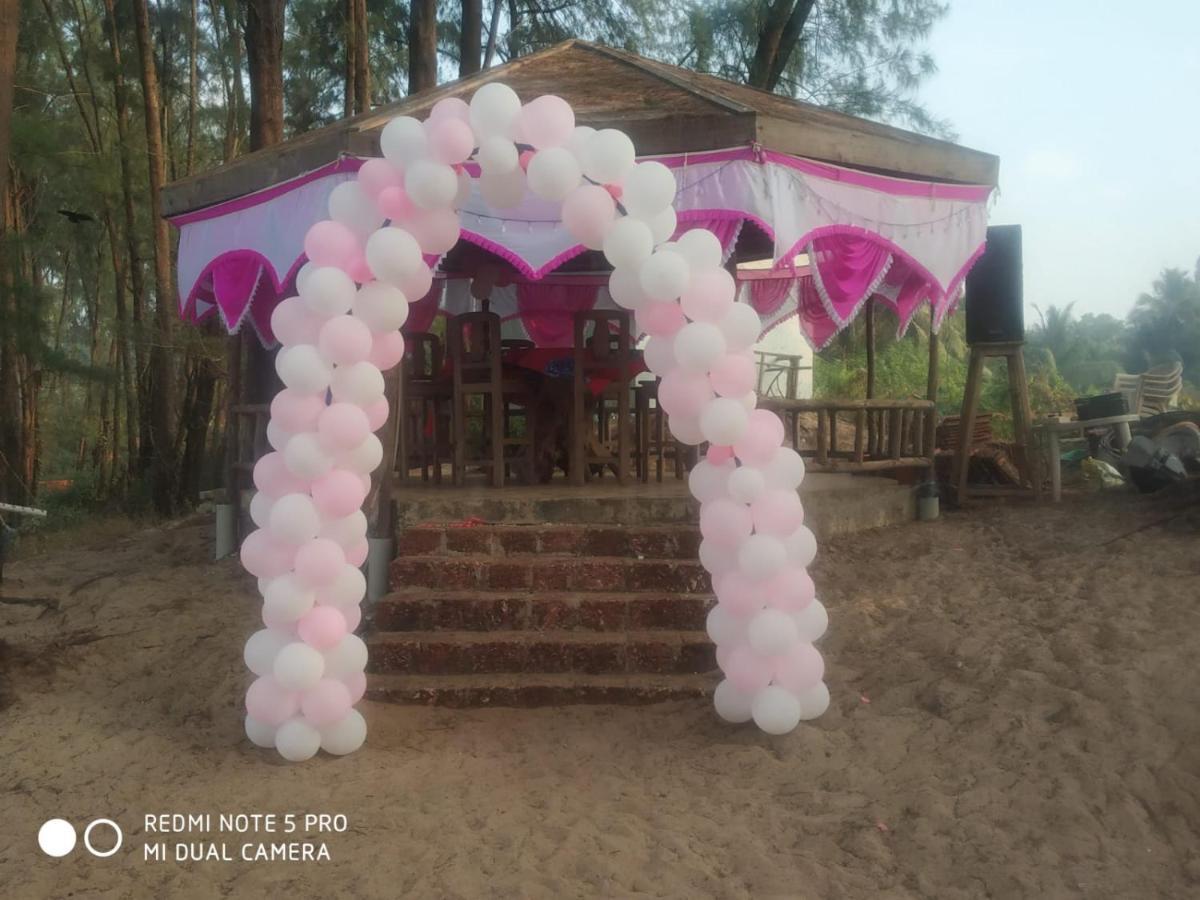 Sam & San Beach Resort Vengurla Exterior photo